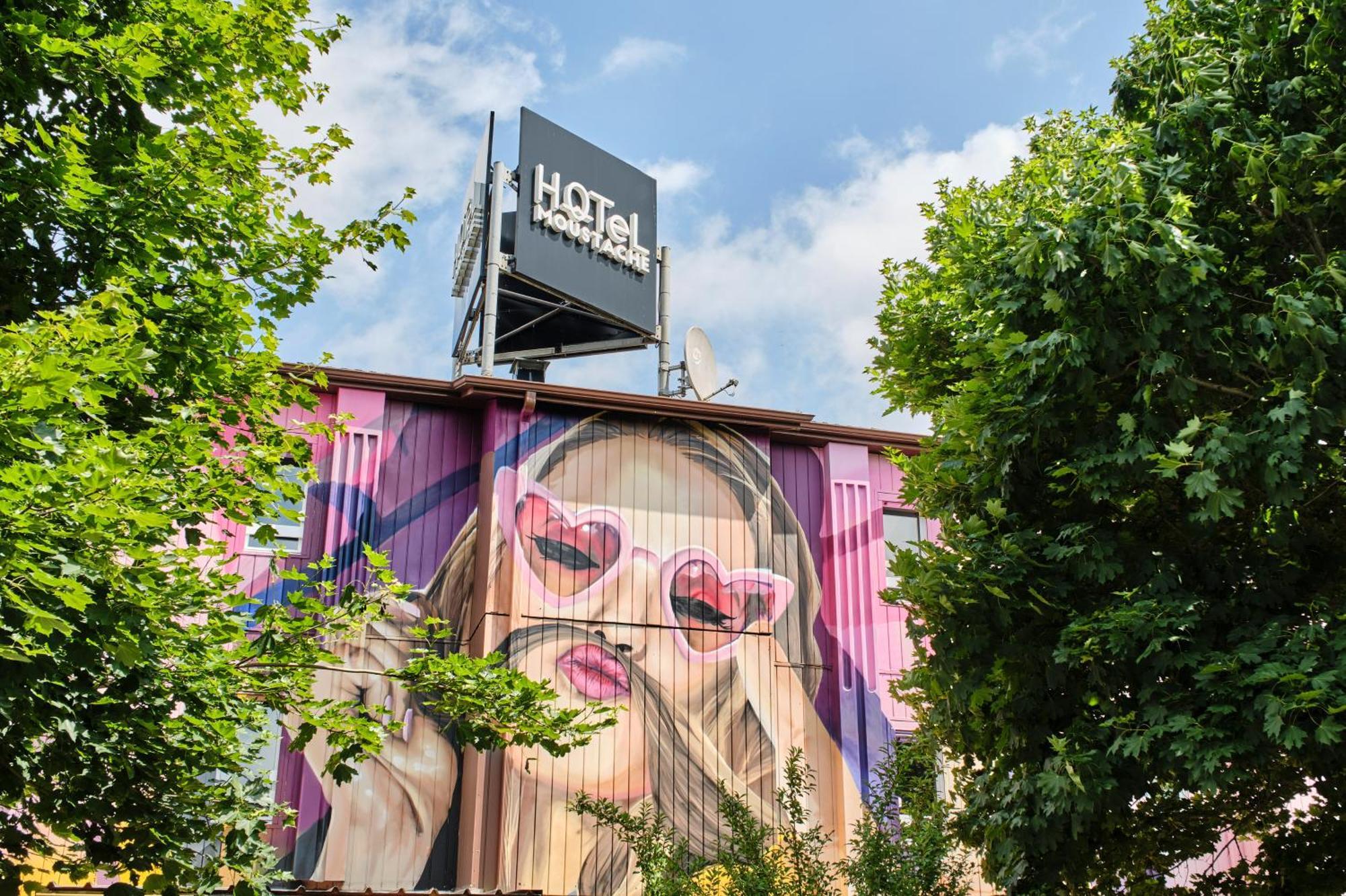 Moustache Lille -