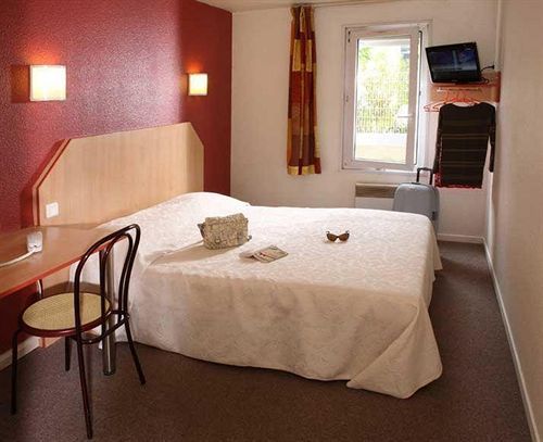 Moustache Lille - Hotel Seclin